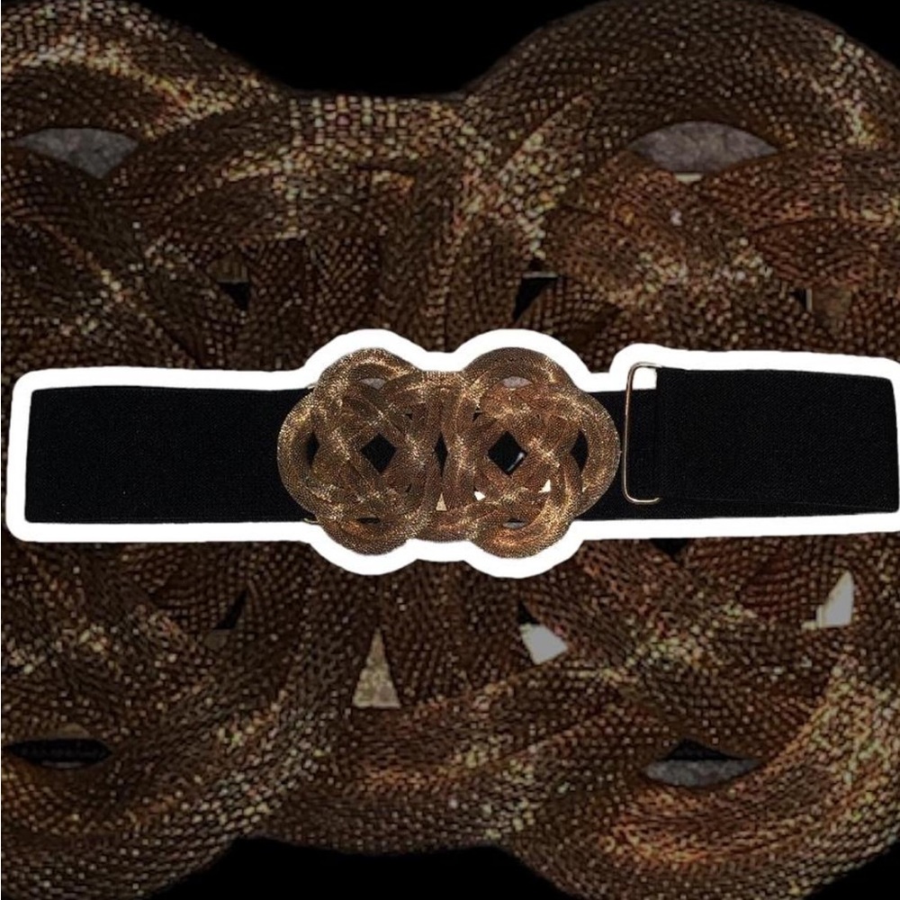 BCBGMAXAZRIA statement belt